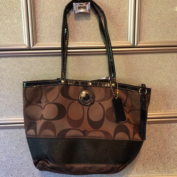 Coach Bag - Picture 1 of 4